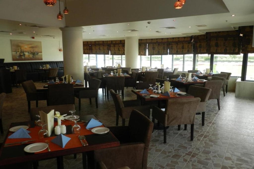 Sun & Sands Sea view hotel 10
