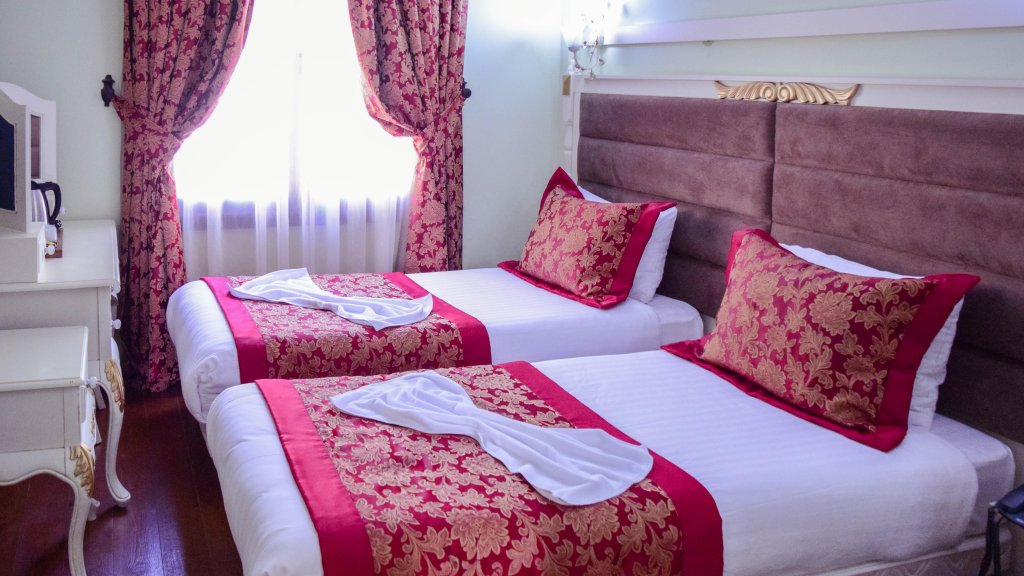 Sphendon Hotel 2