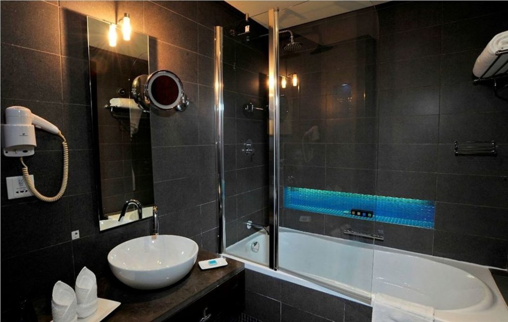 Hues Boutique Hotel 18