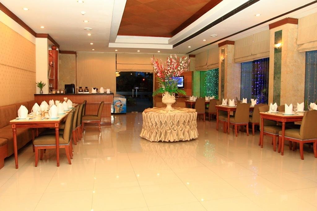 Summit Pavilion 17