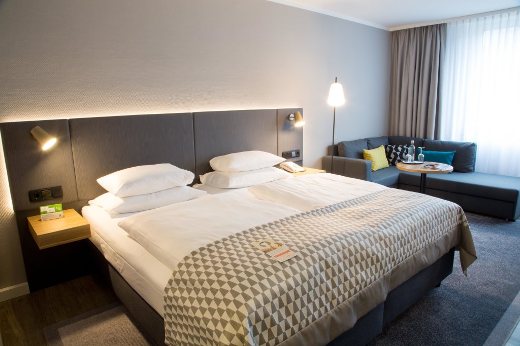 Holiday Inn Düsseldorf - Neuss, an IHG Hotel 1