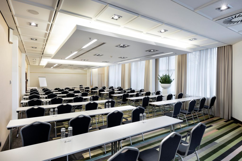 Crowne Plaza Düsseldorf-Neuss, an IHG Hotel 14