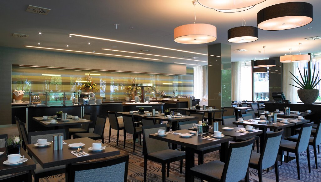 Crowne Plaza Düsseldorf-Neuss, an IHG Hotel 21