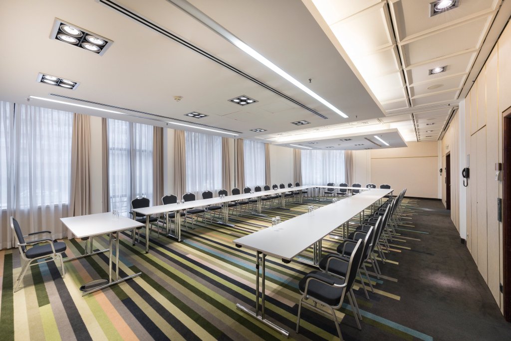 Crowne Plaza Düsseldorf-Neuss, an IHG Hotel 5