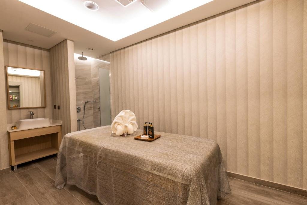 Radisson Hotel Istanbul Harbiye 5