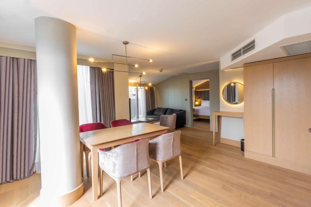 Radisson Hotel Istanbul Harbiye 6