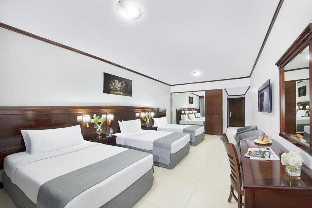Admiral Plaza Hotel Dubai 1