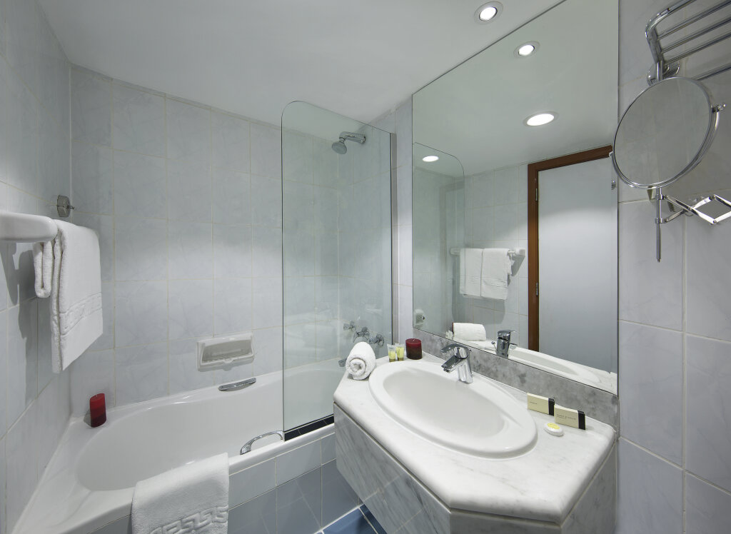 Admiral Plaza Hotel Dubai 17