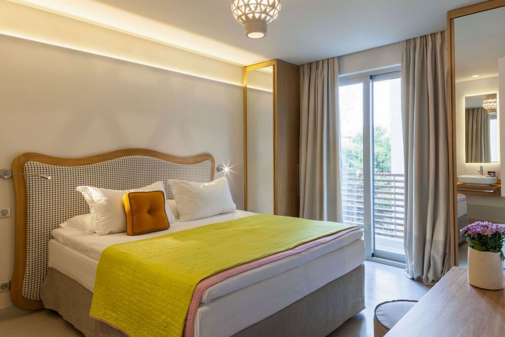 COCO-MAT Hotel Nafsika 16