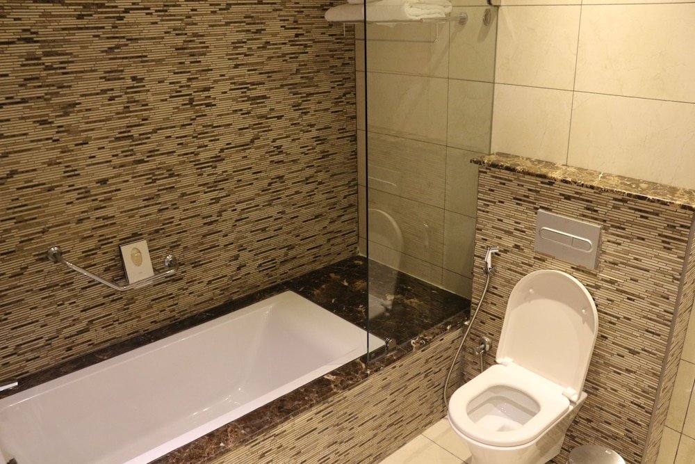 Best Western Plus Pearl Creek 12