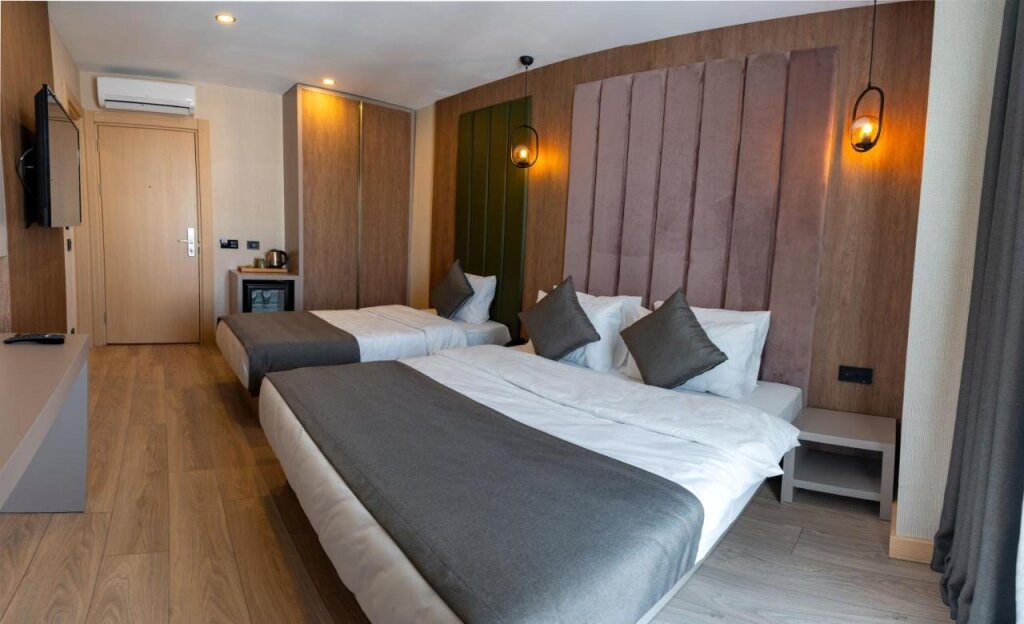 Perast City Hotel 11