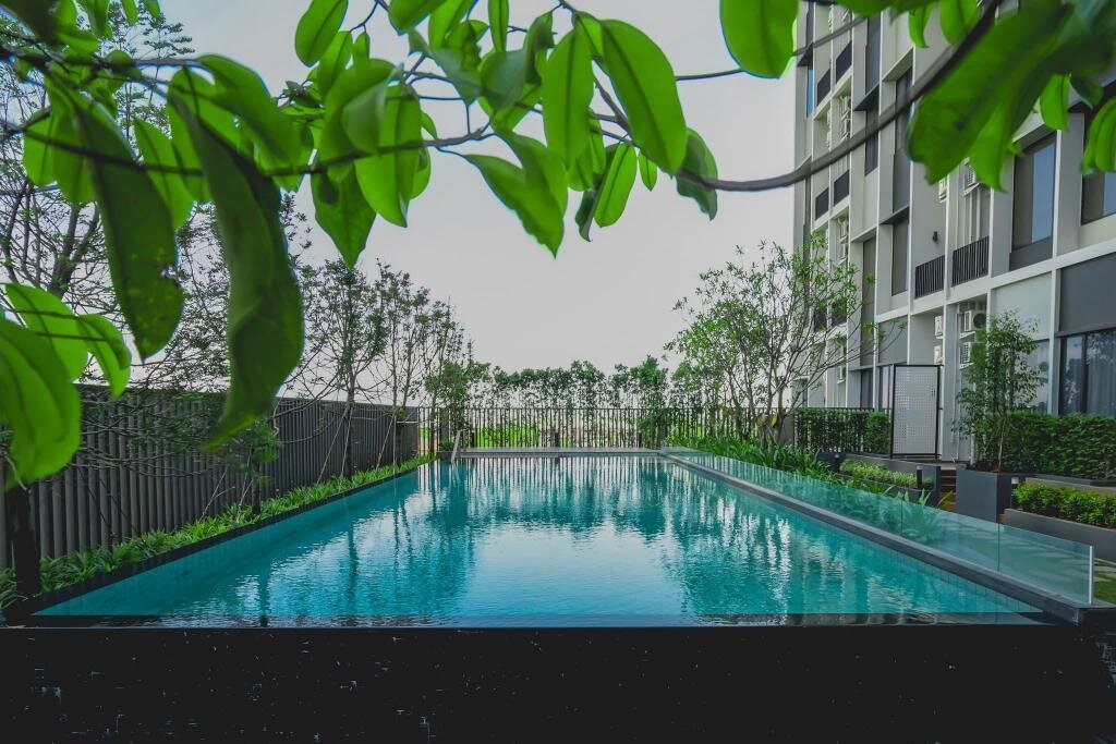 Q Box Hotel Bangkok Blossom 1