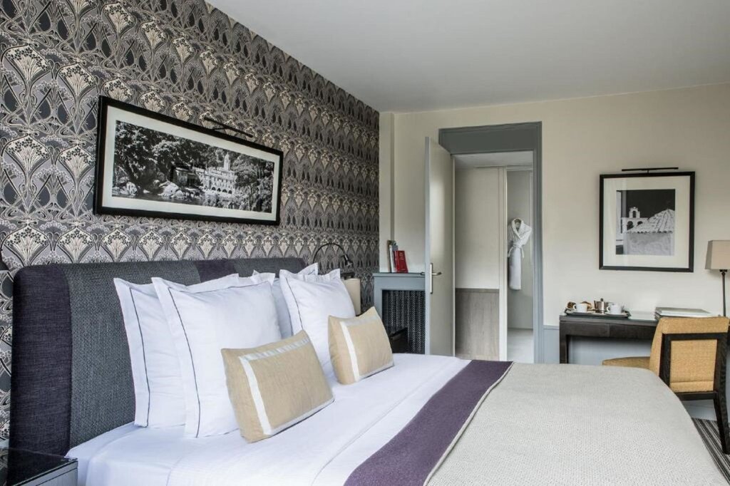 Hotel Aiglon 15