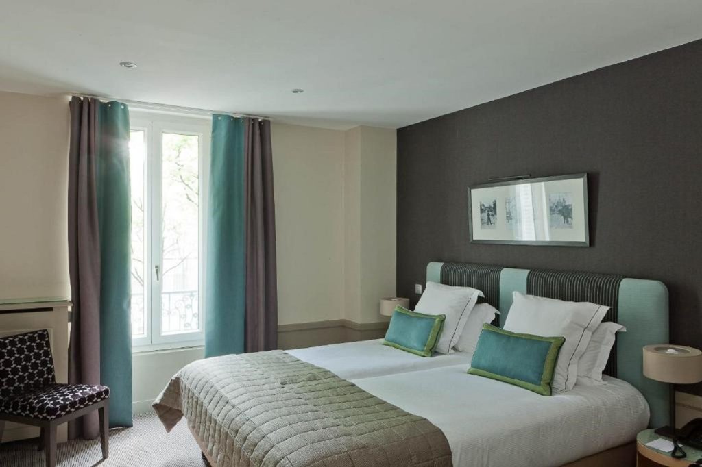 Hotel Aiglon 16