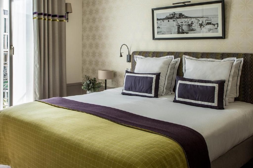 Hotel Aiglon 2