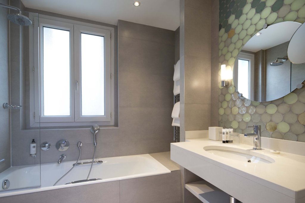 Hotel Aiglon 8