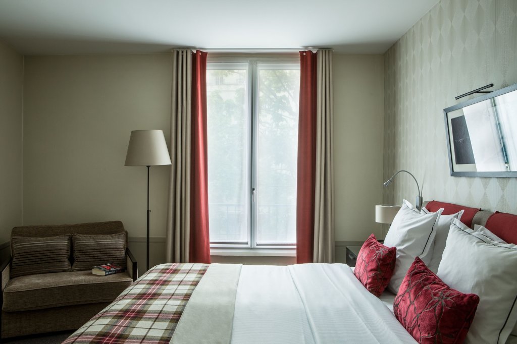 Hotel Aiglon 9