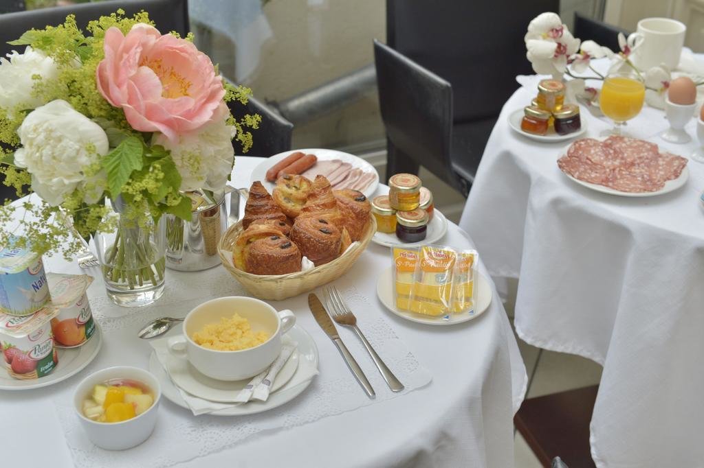 Hotel Unic Renoir Saint Germain 21