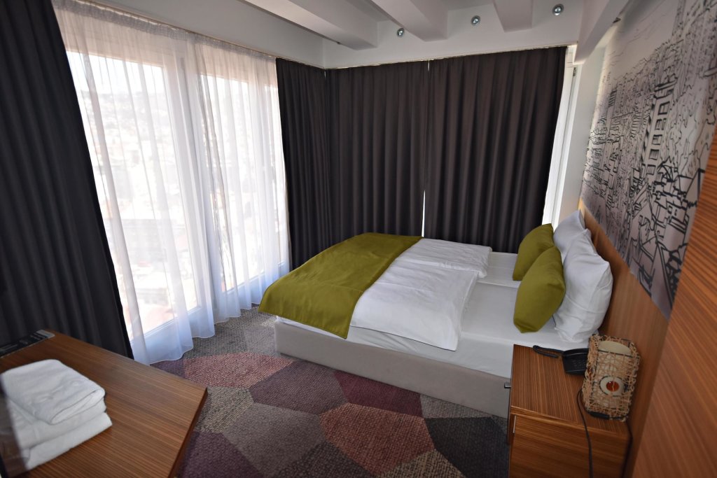Hecco Deluxe Hotel 5