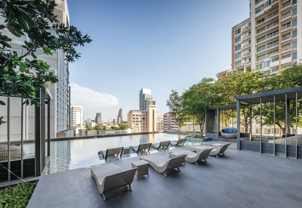 Oakwood Suites Bangkok 16