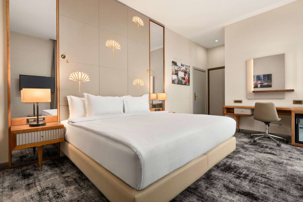 Tryp by Wyndham Istanbul Topkapi 6