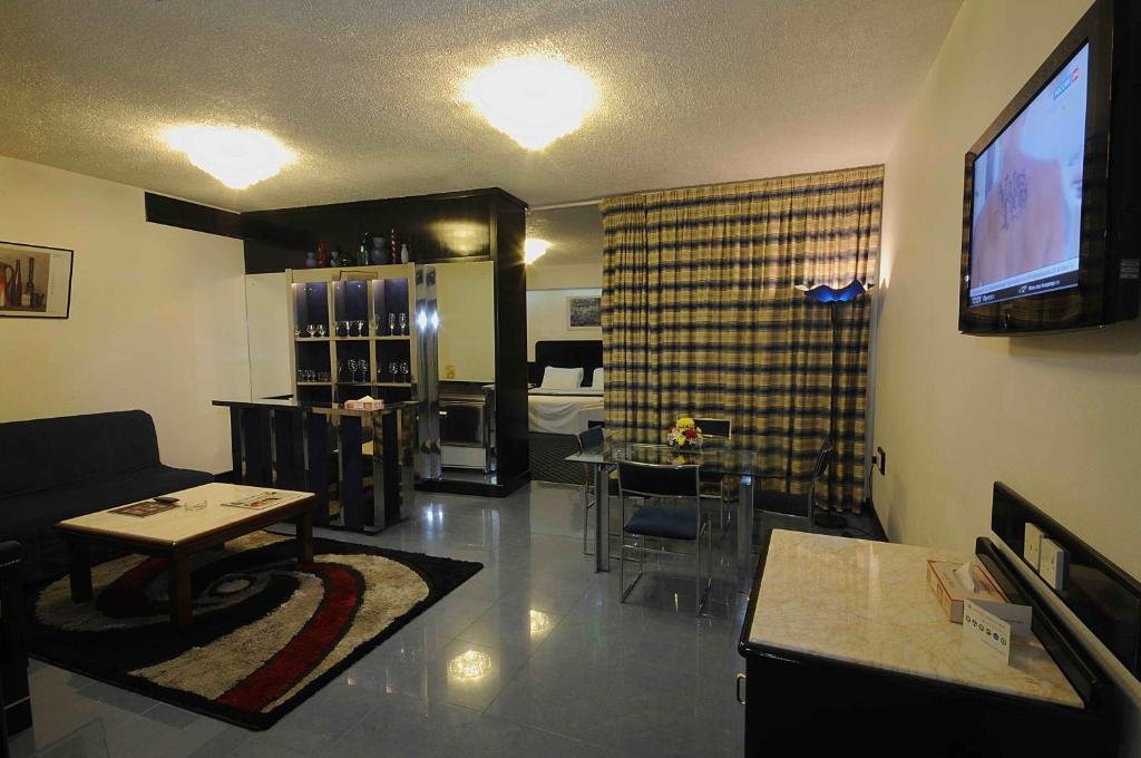 Astoria Hotel 21