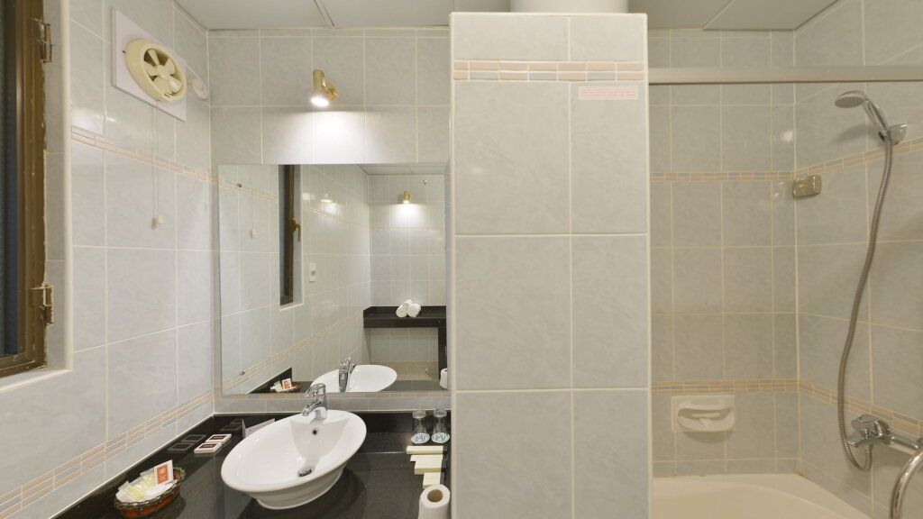 Astoria Hotel 8