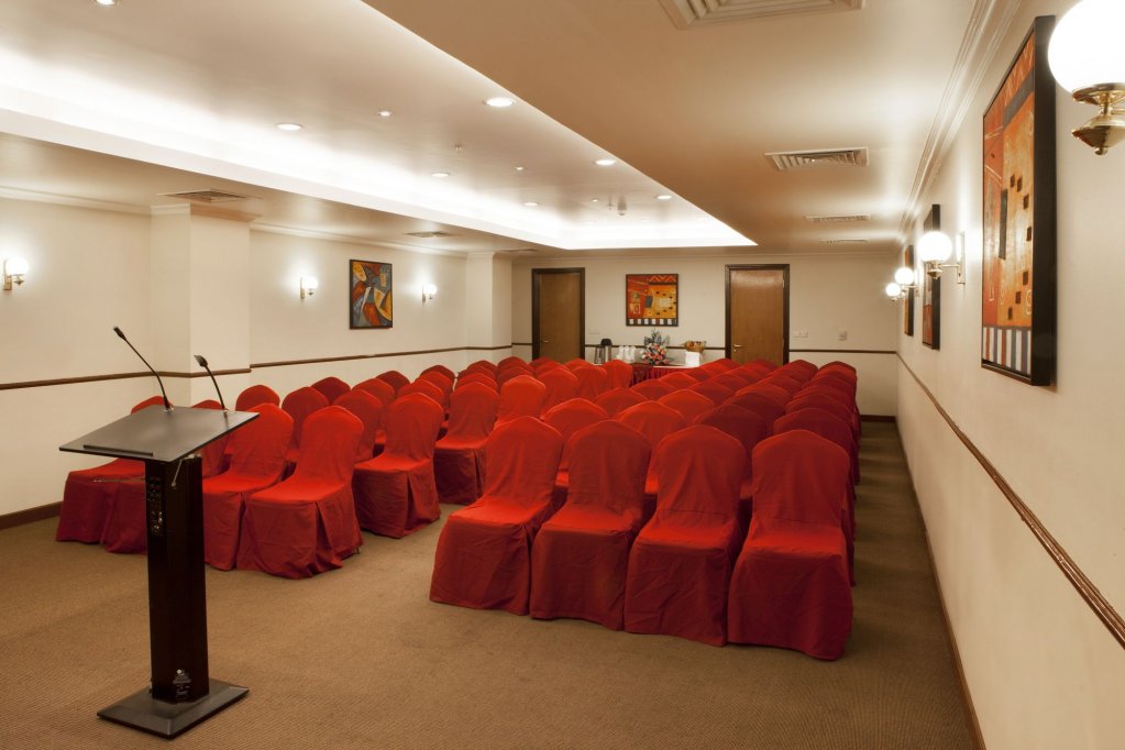 Landmark Hotel 15
