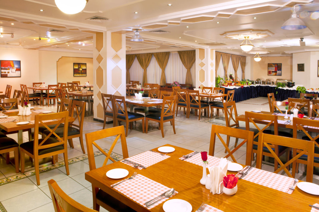 Landmark Hotel 8