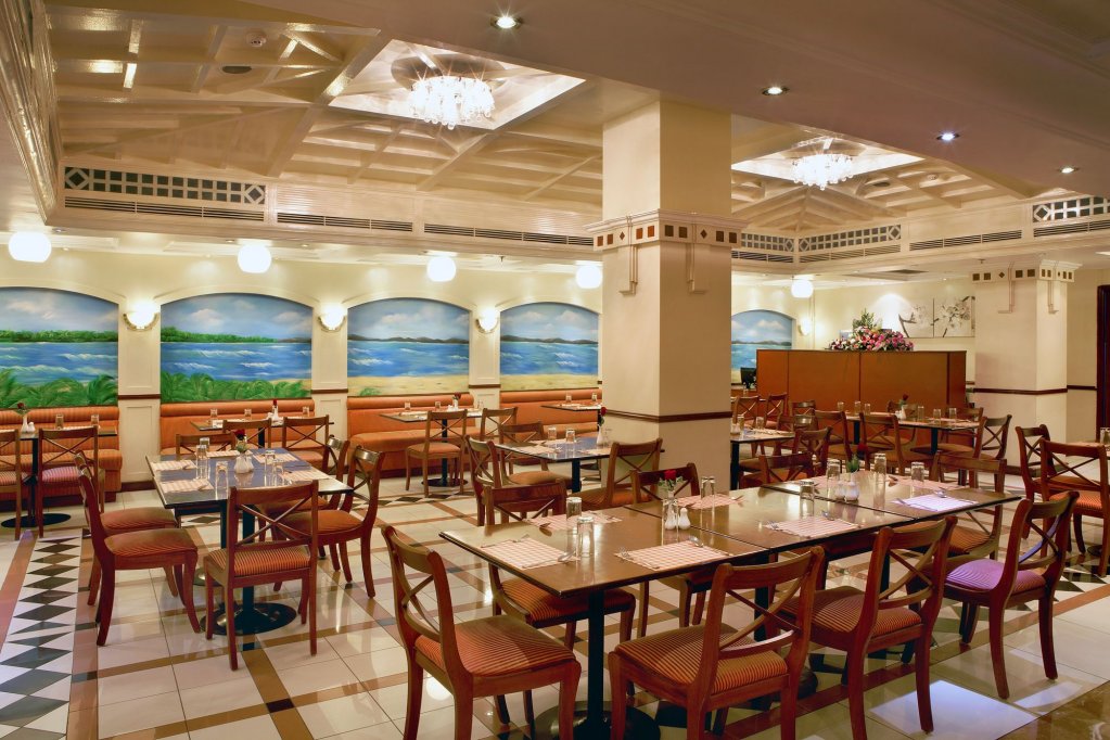 Landmark Hotel 9