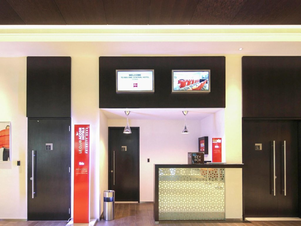 ibis One Central Hotel 7