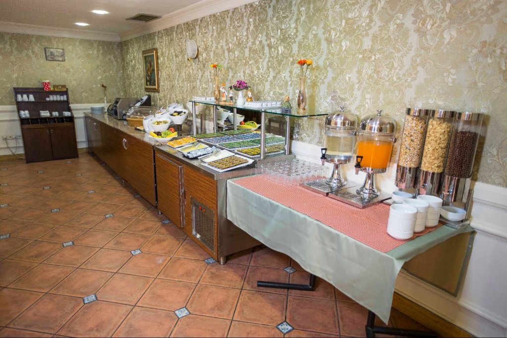 Hotel Golden Crown 7