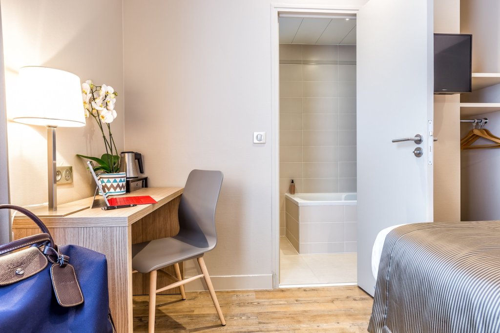 Hôtel Paris d'Issy Hôtel porte de Versailles 24