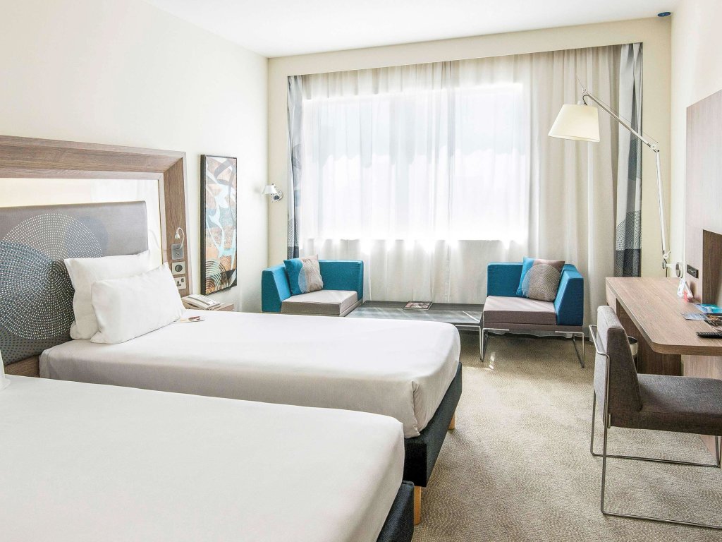 Novotel World Trade Centre 18