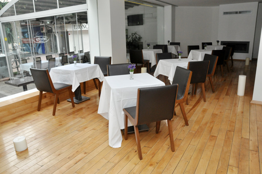 Arsima Hotel 13