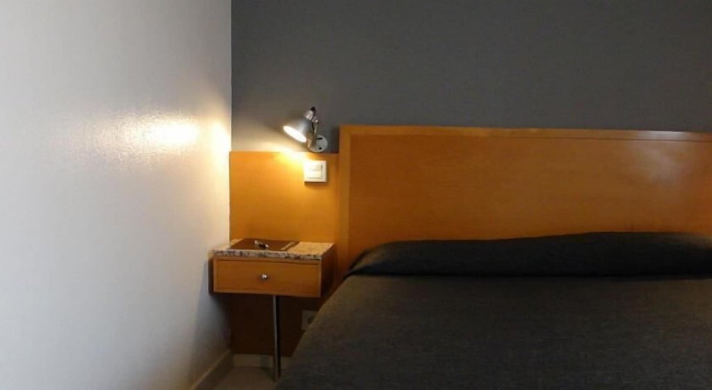 Hostal Lami 12