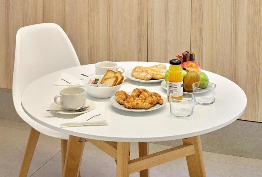 Hostal Lami 6