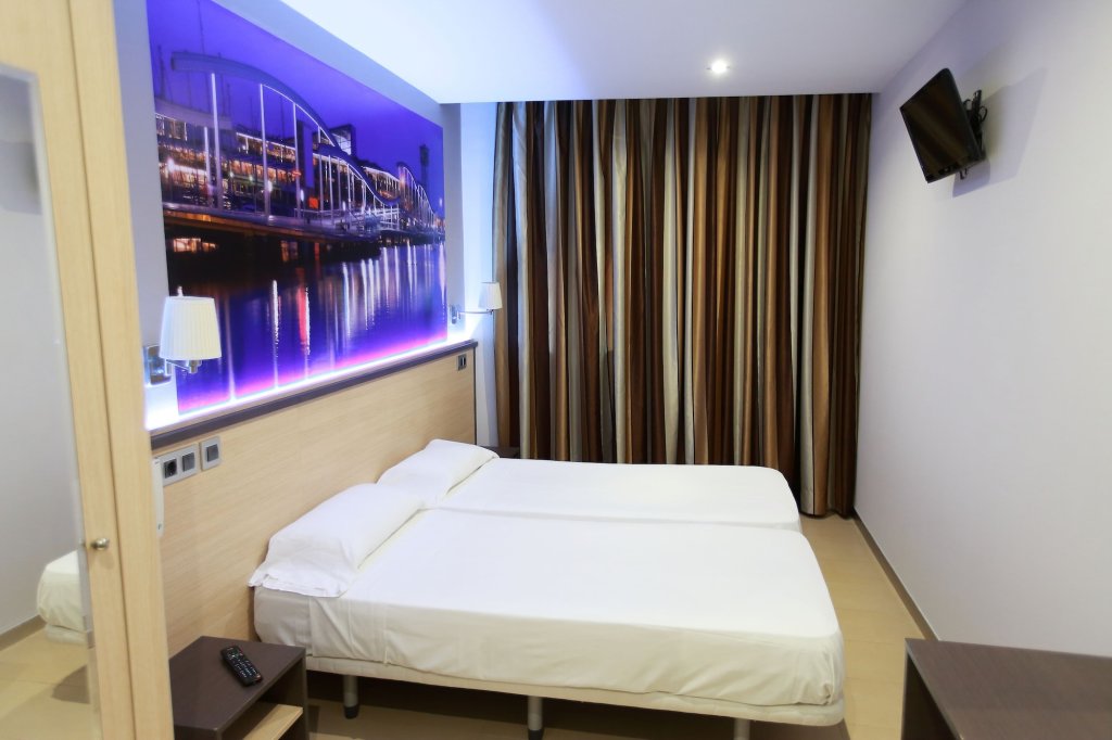 Hostal Las Flores 23