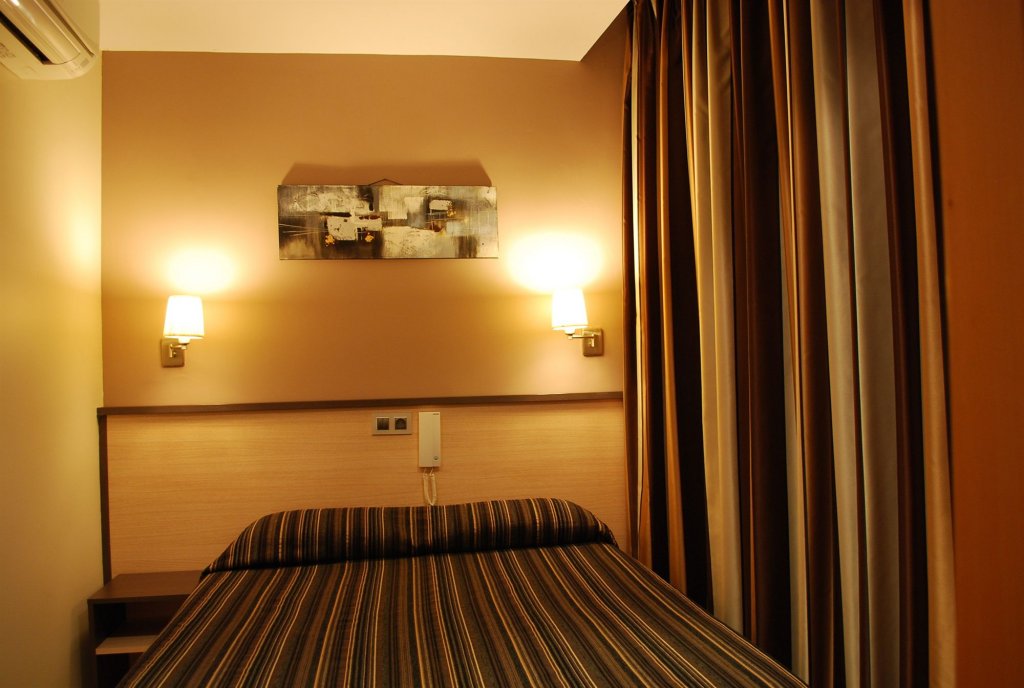 Hostal Las Flores 7