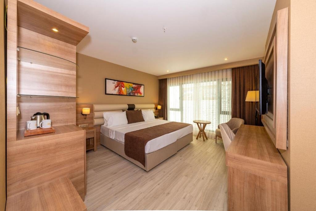 38 Hotel 3