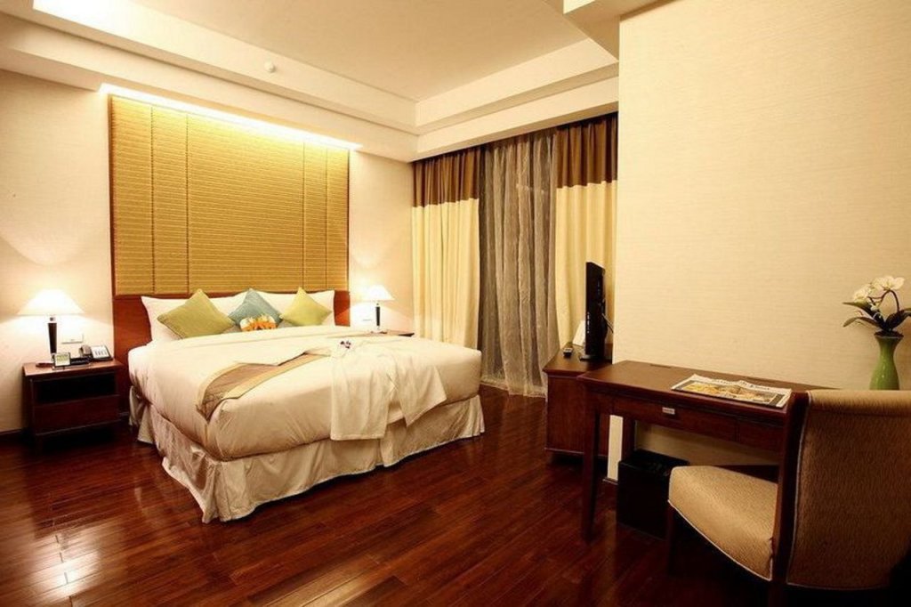 Column Bangkok Hotel 5