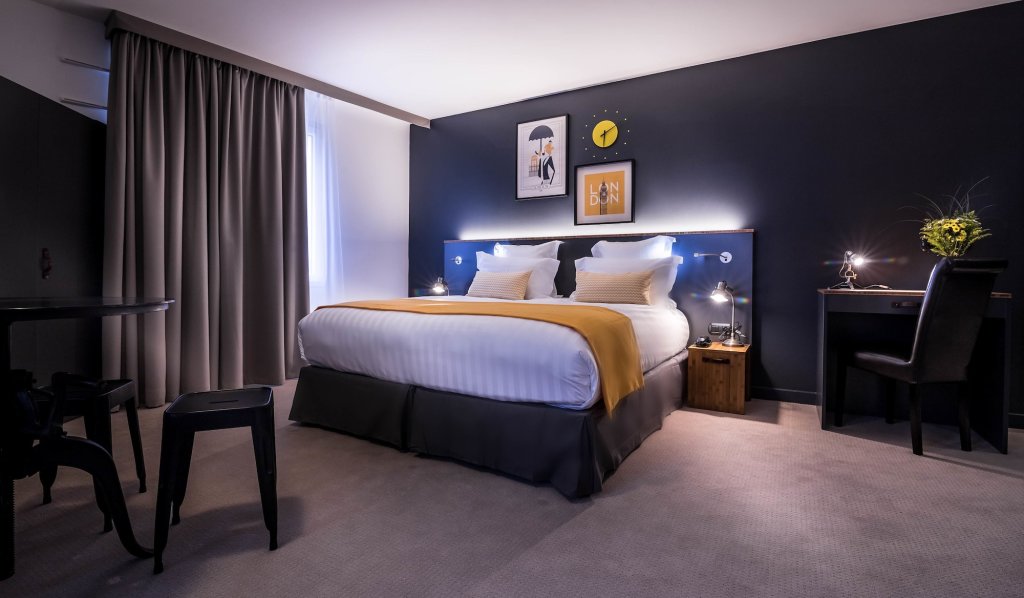 Best Western Plus Suitcase Paris La Defense 10