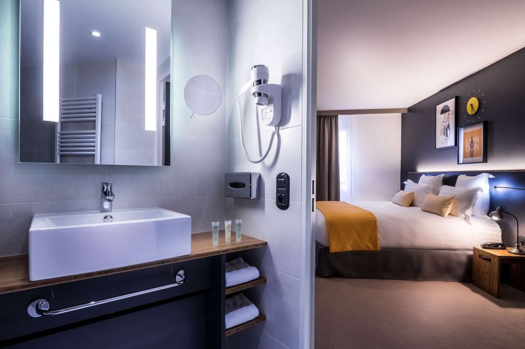 Best Western Plus Suitcase Paris La Defense 11