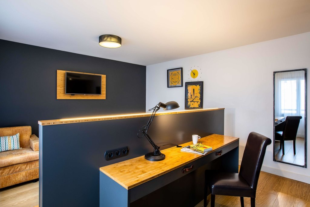 Best Western Plus Suitcase Paris La Defense 12