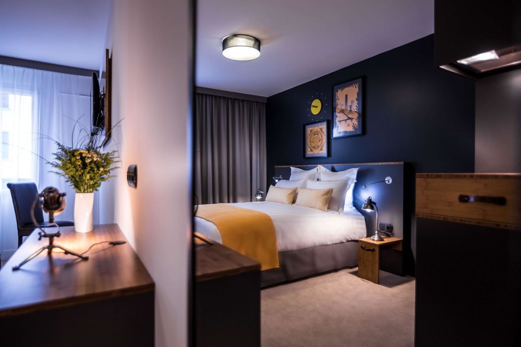 Best Western Plus Suitcase Paris La Defense 19