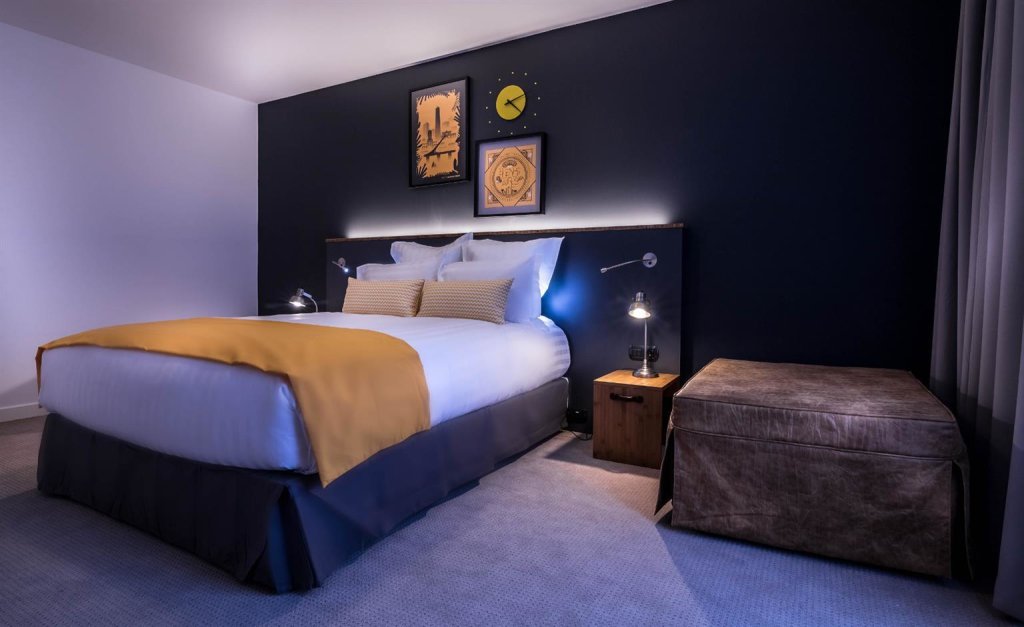 Best Western Plus Suitcase Paris La Defense 24