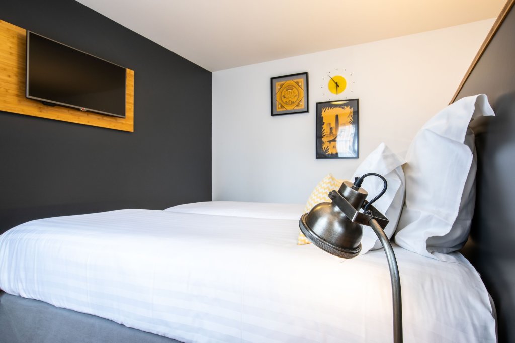 Best Western Plus Suitcase Paris La Defense 7