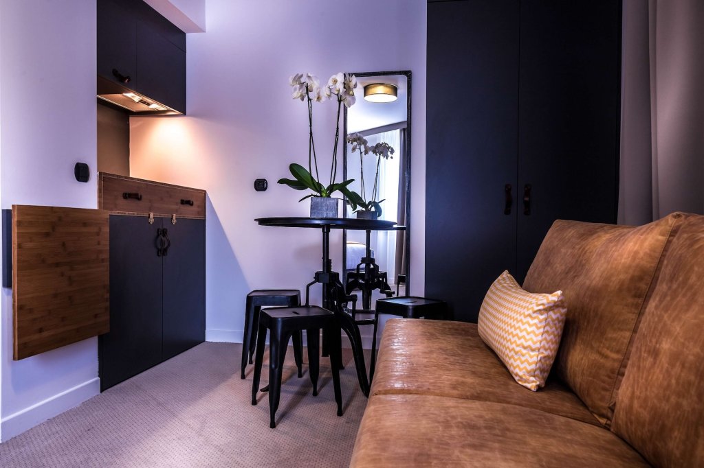 Best Western Plus Suitcase Paris La Defense 8