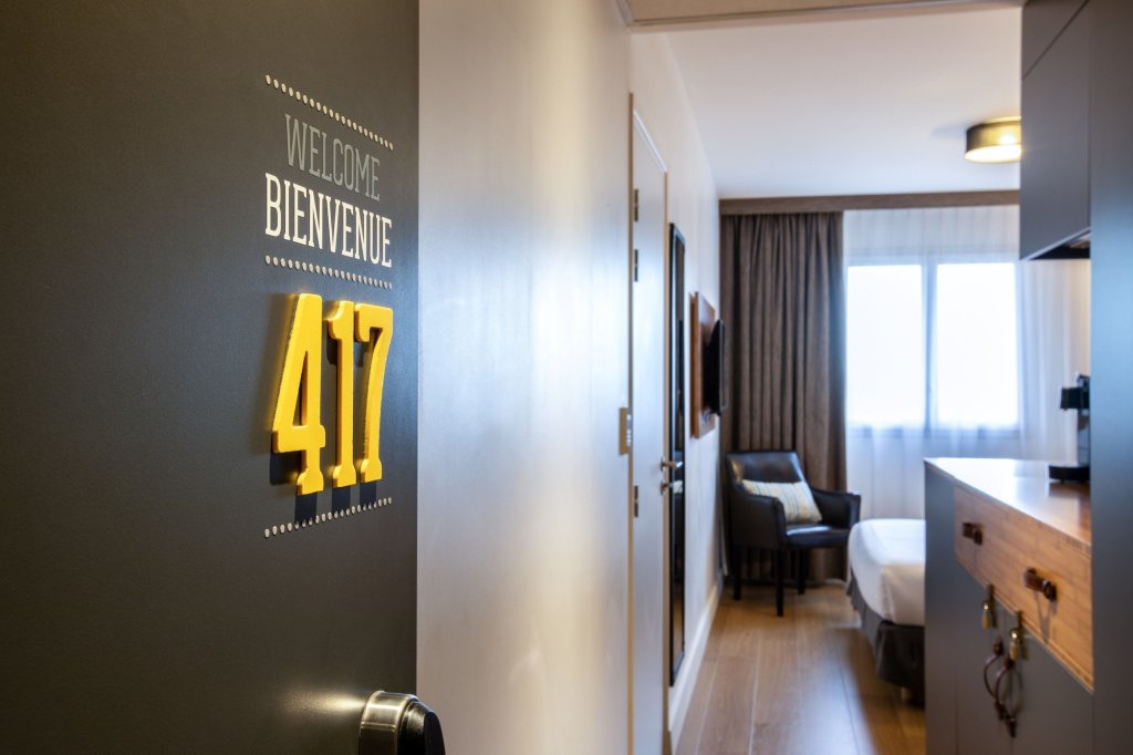 Best Western Plus Suitcase Paris La Defense 9