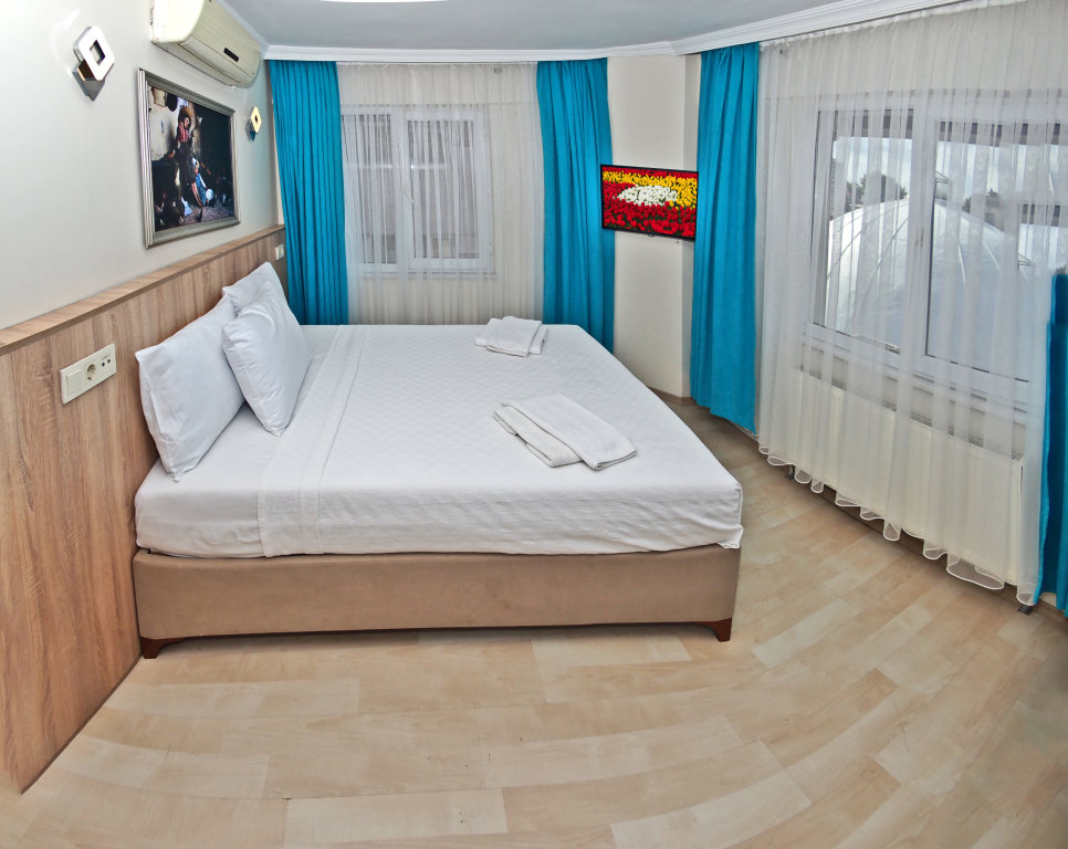 Le Safran Palace Hotel 18